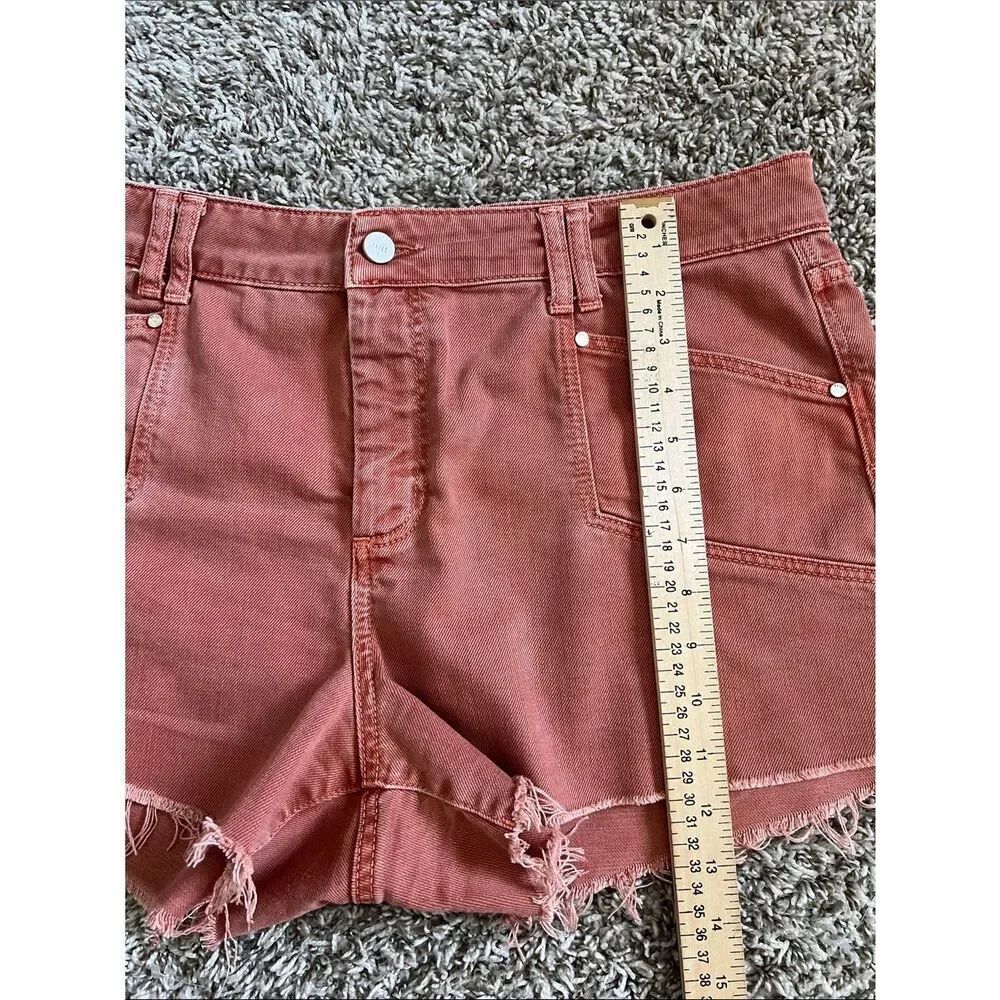 Like New! PAIGE Mayslie Utility Shorts Vintage Muted Clay in Size 32 - Picture 16 of 16